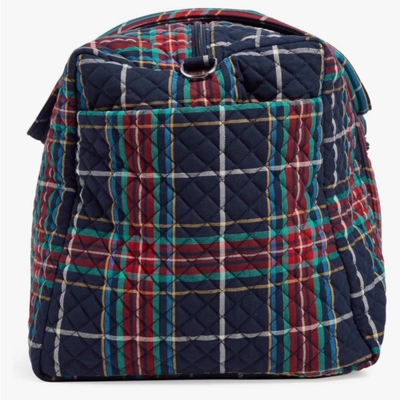 NWT Vera Bradley large travel dufie strap drop 22.0" w x 11.5" h x 11.5" d - Picture 4 of 11